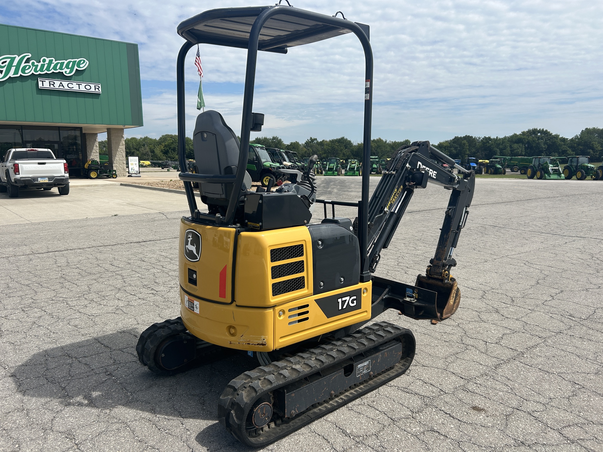  2022 John Deere 17G at Heritage Tractor in Baldwin City, KS