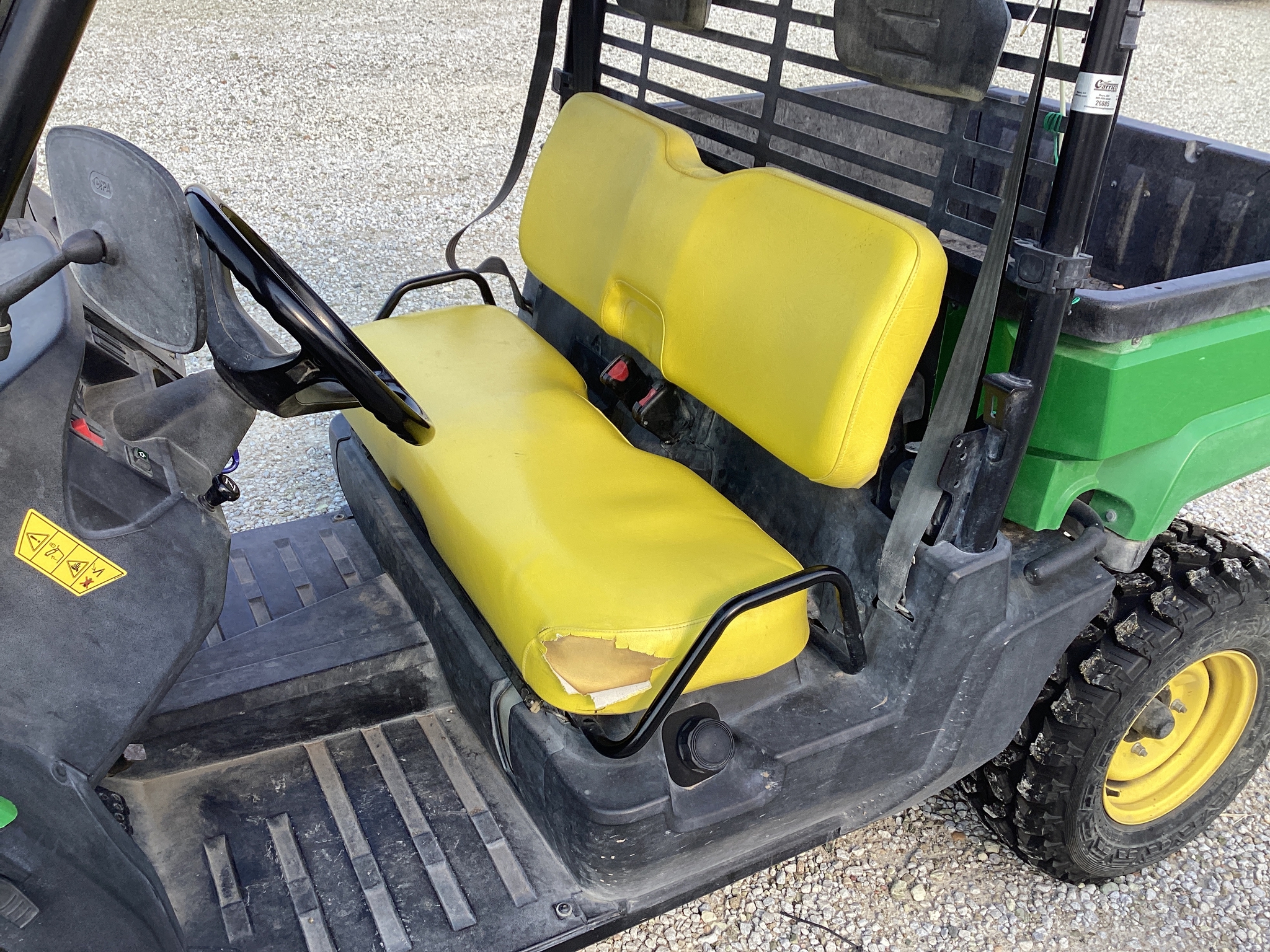 2012 John Deere XUV 550 GREEN Image 6