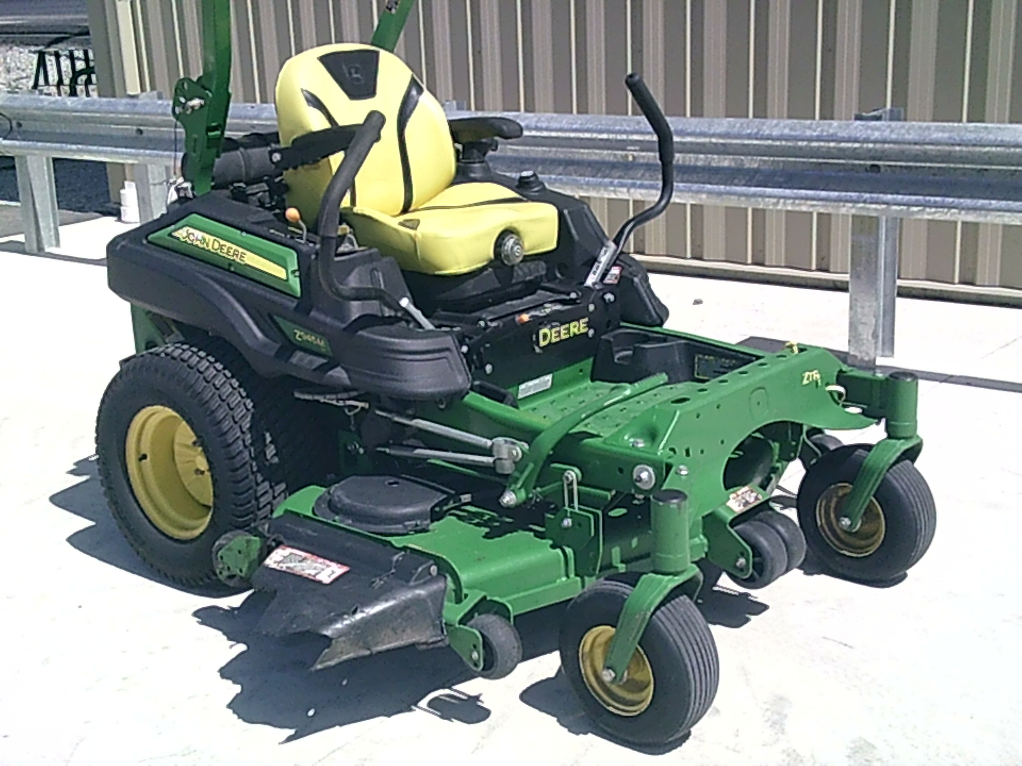 2018 John Deere Z945M EFI Image 1