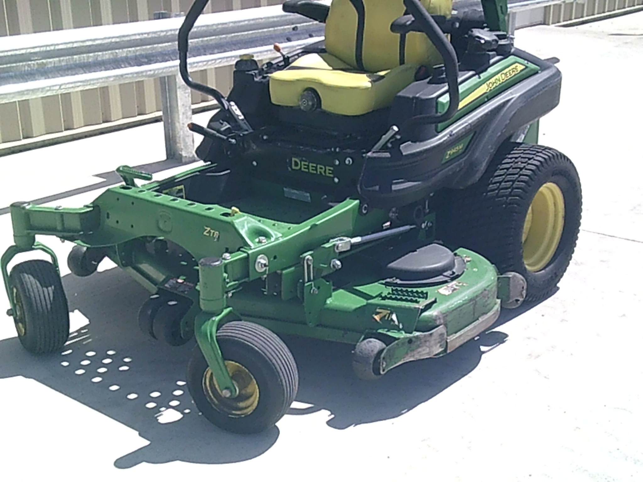 2018 John Deere Z945M EFI Image 8