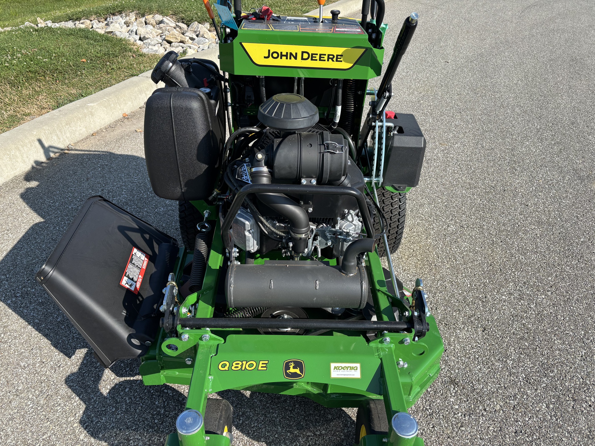 Used 2025 John Deere Q810E Stand On Mowers at Koenig Equipment in Franklin, IN - PhotoXL2