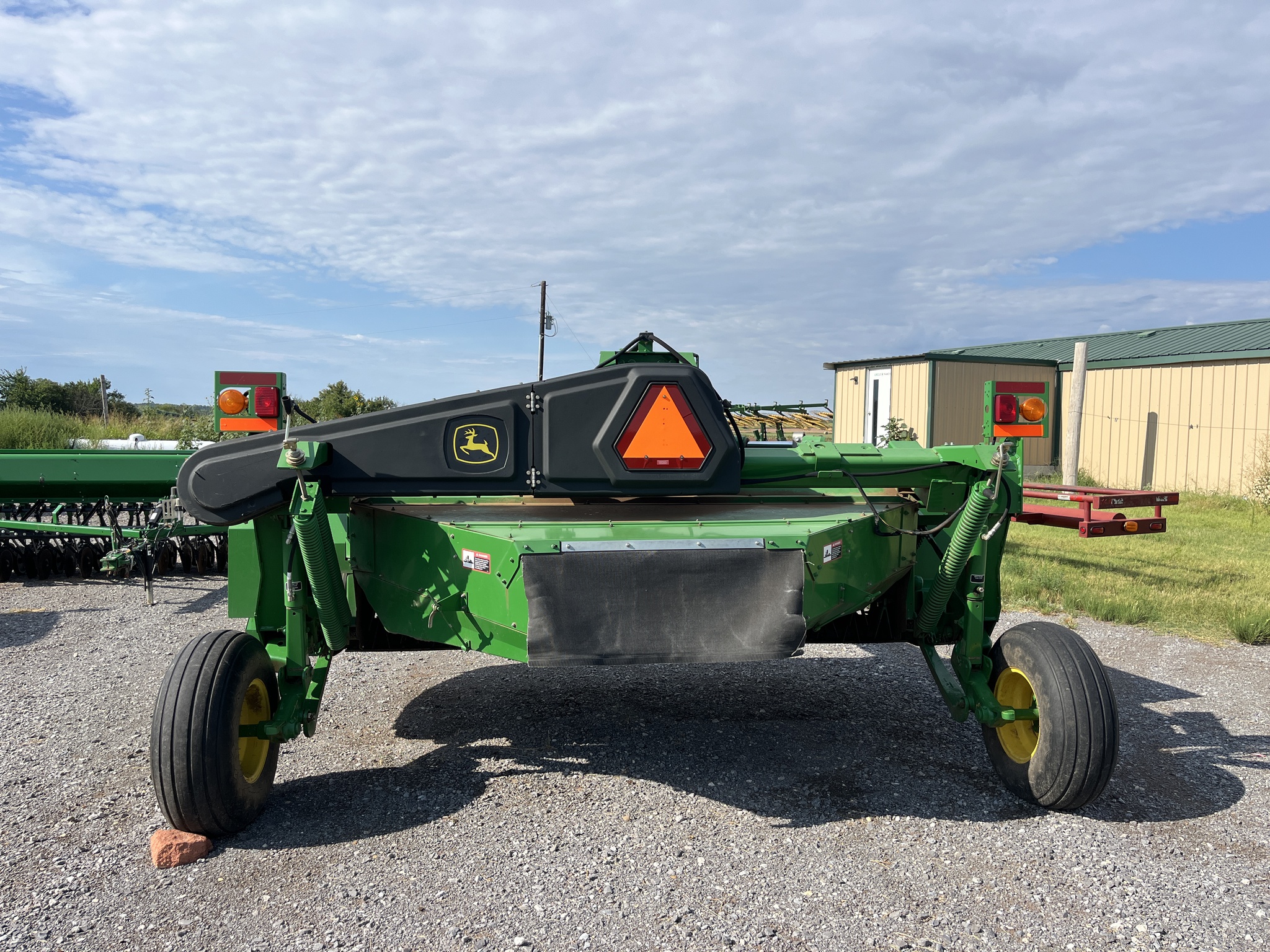 2011 John Deere 946 Image 6