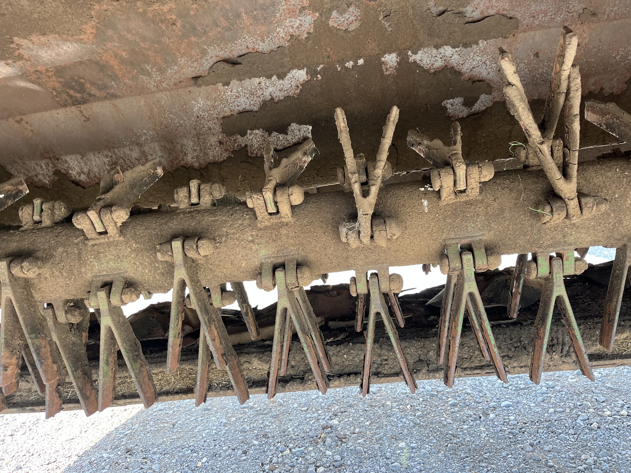 2011 John Deere 946 Image 20