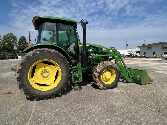 2022 John Deere 6120E Photo 5