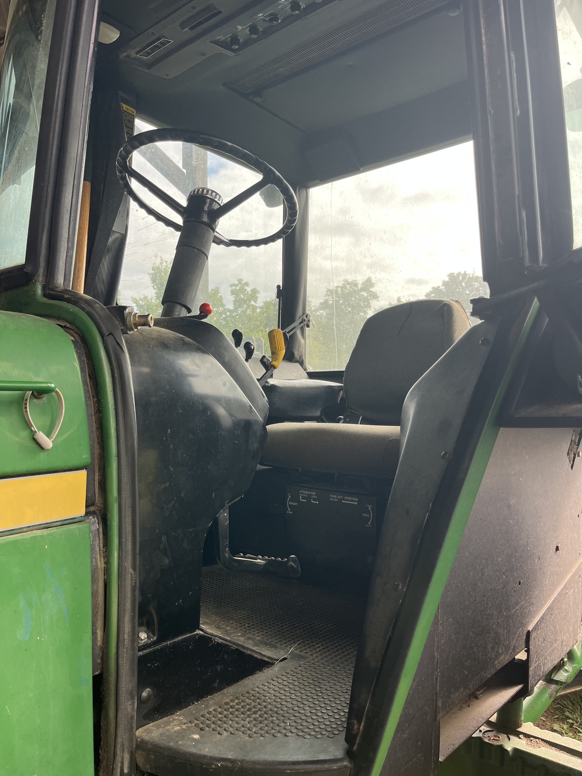 1982 John Deere 4240 Image 8