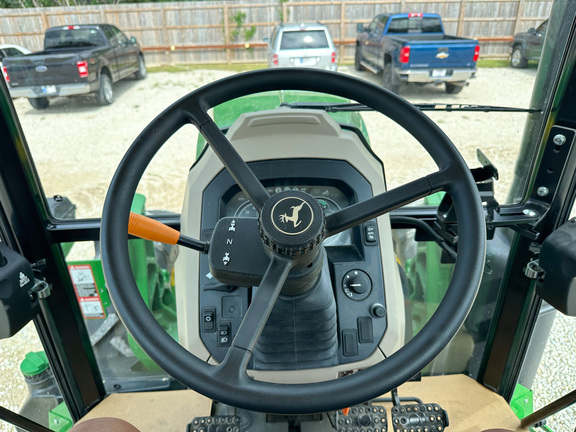2024 John-Deere 6105E