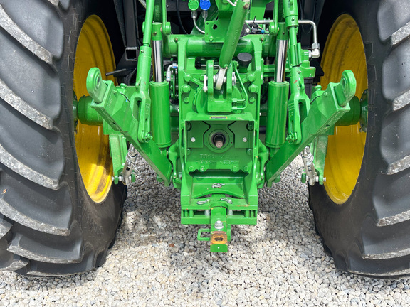 2024 John-Deere 6105E