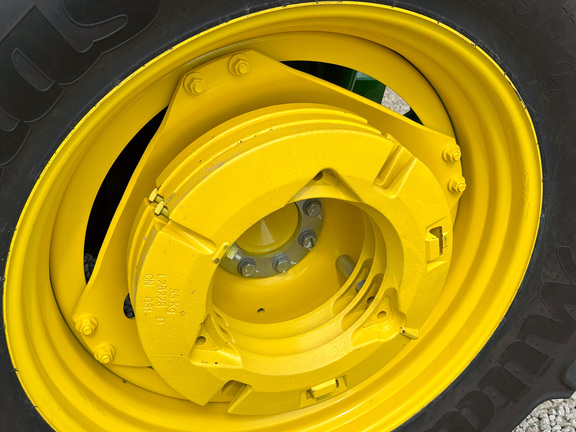 2024 John-Deere 6105E