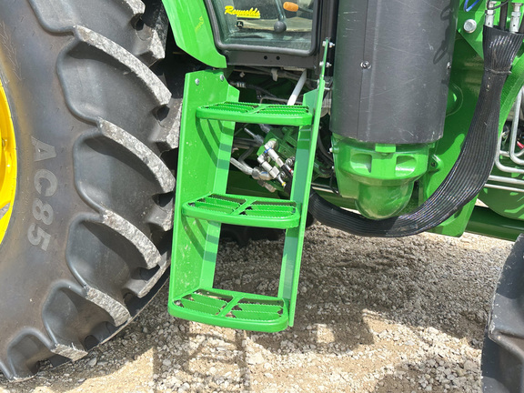 2024 John-Deere 6105E