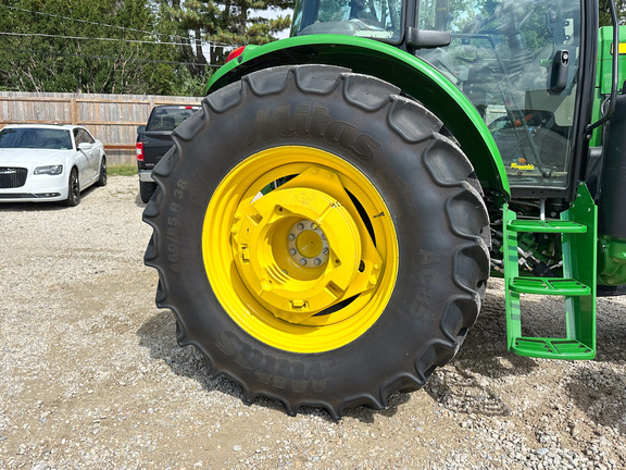 2024 John-Deere 6105E