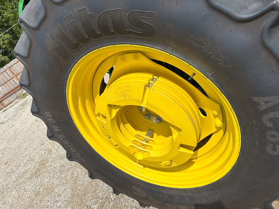 2024 John-Deere 6105E