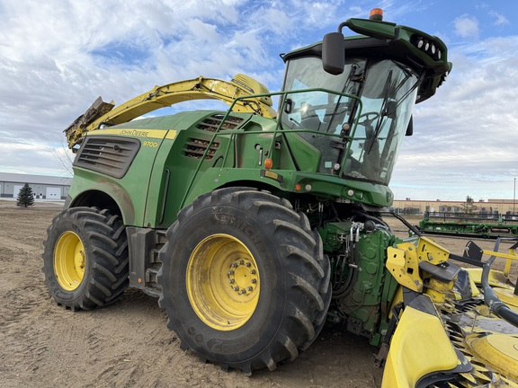  John Deere 9700