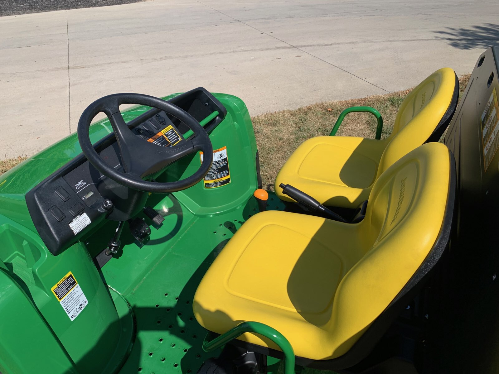 2023 John Deere TX Image 11