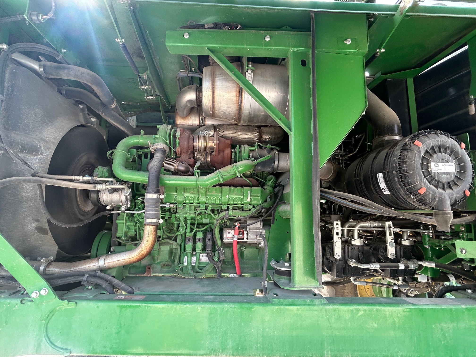 2021 John Deere W260 Image 9