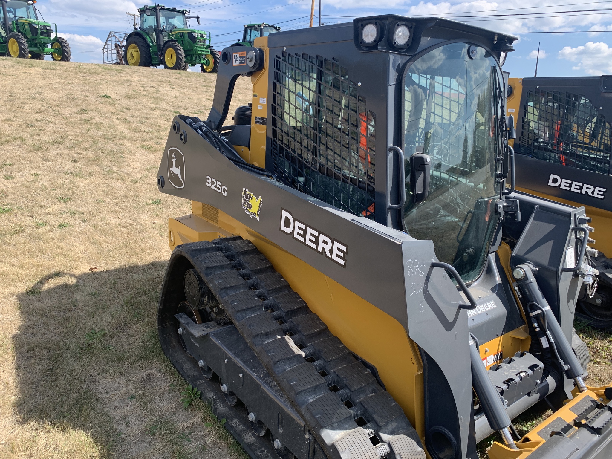 2025 John Deere 325G Image 6