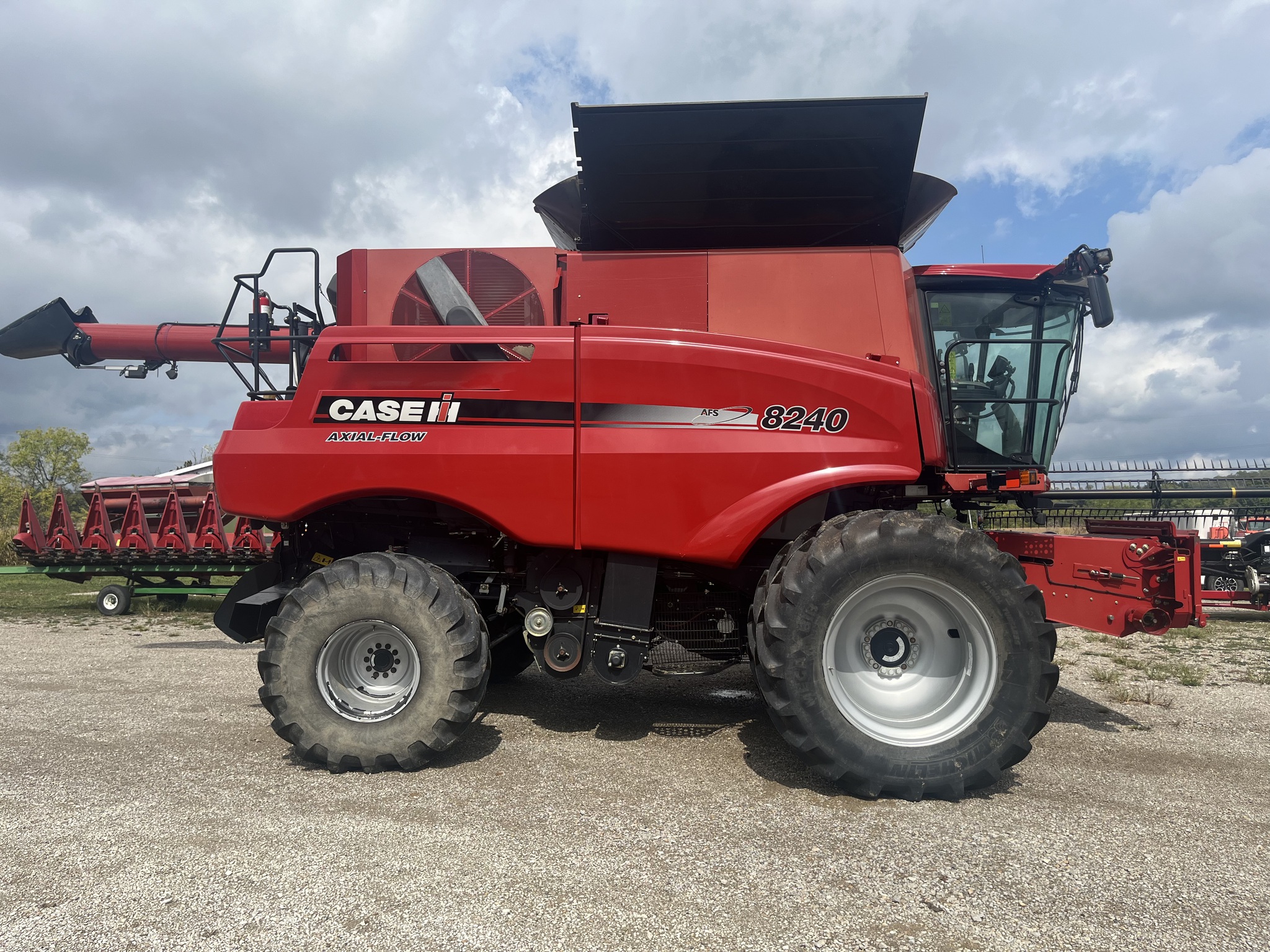 2018 Case IH 8240 Image 7