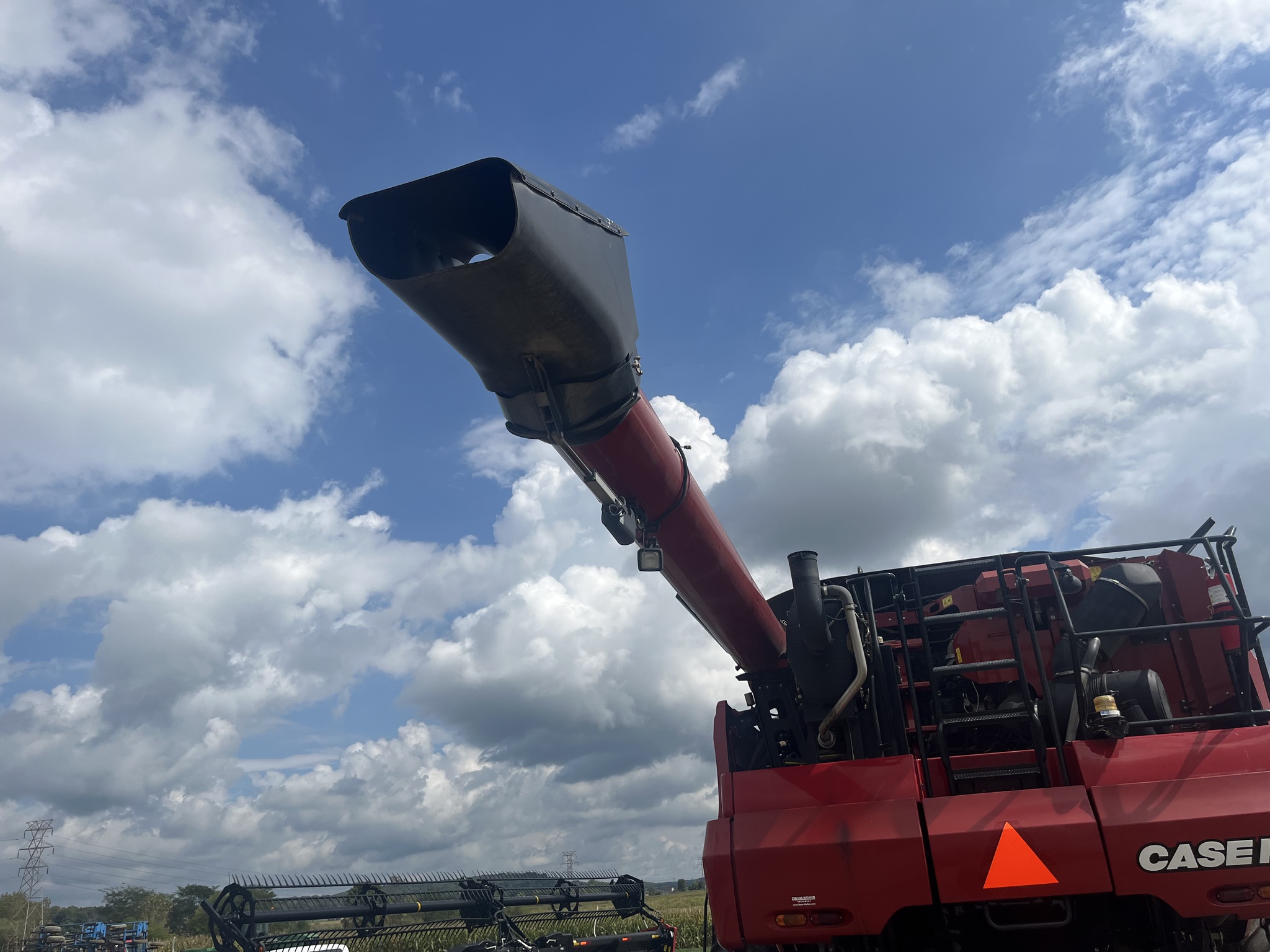 2018 Case IH 8240 Image 9
