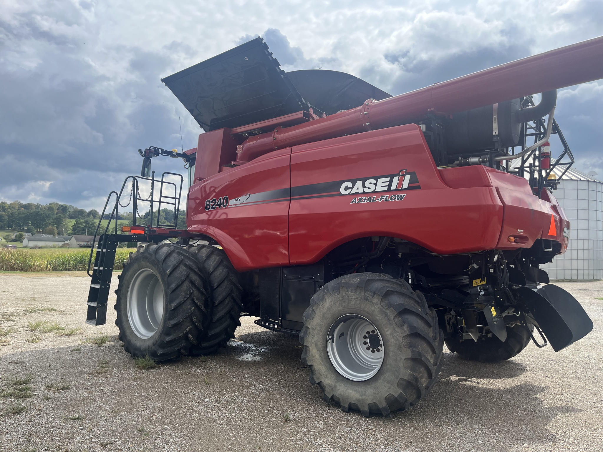 2018 Case IH 8240 Image 3