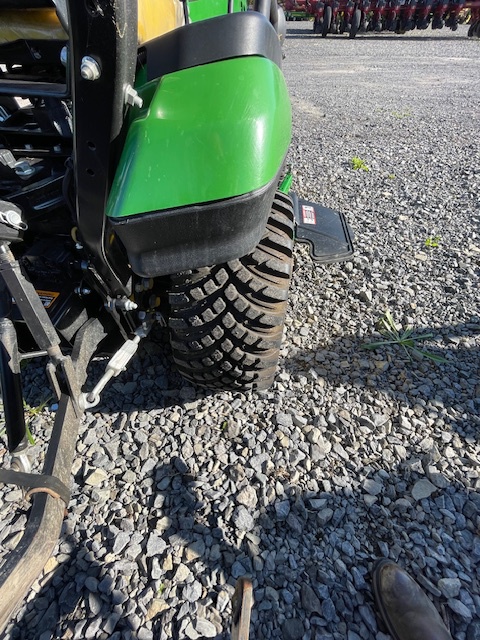 2021 John Deere 1025R Image 6