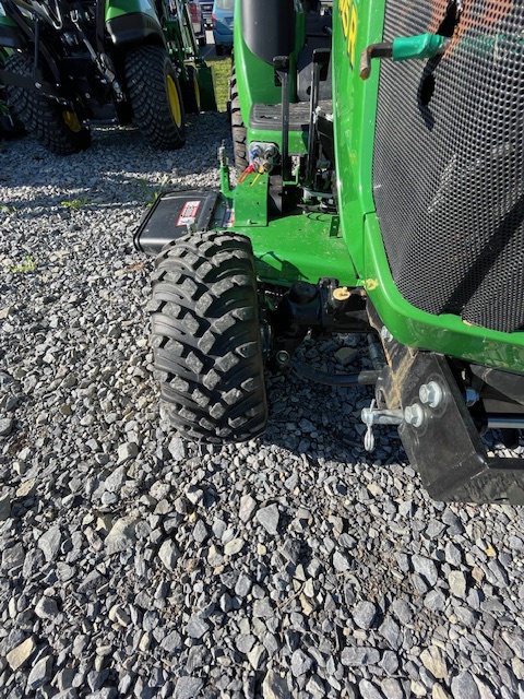 2021 John Deere 1025R Image 7