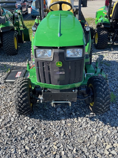 2021 John Deere 1025R Image 1