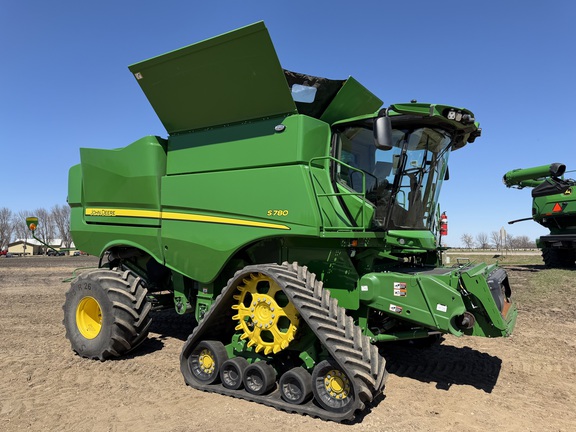  John Deere S780