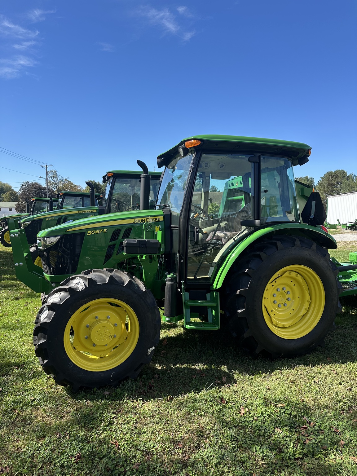 2025 John Deere 5067E Image 1