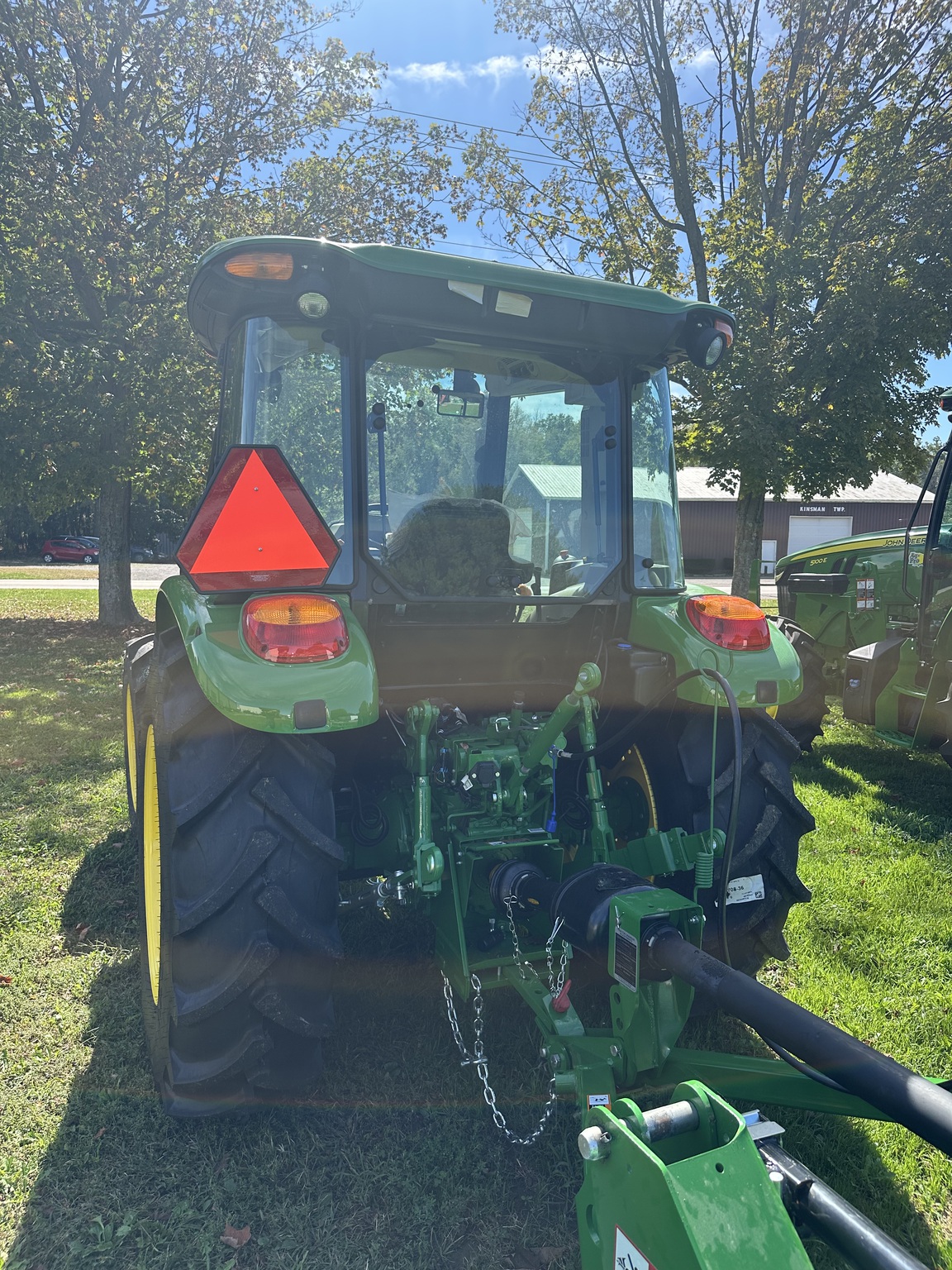 2025 John Deere 5067E Image 3
