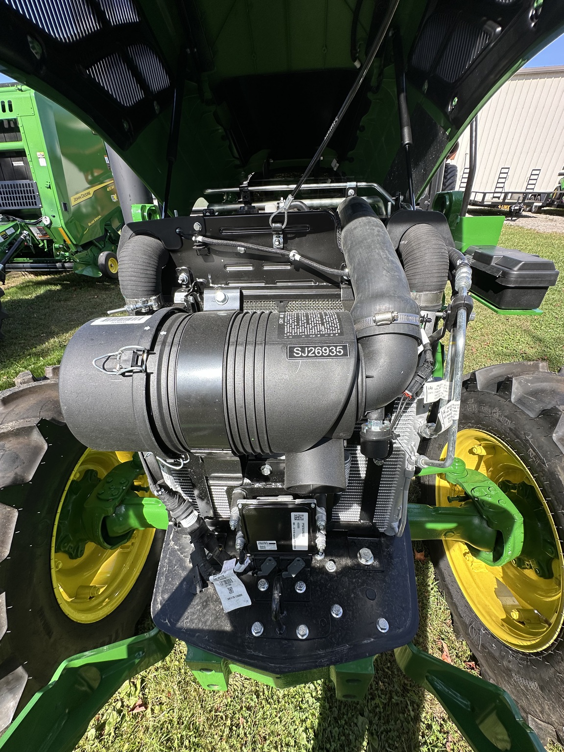 2025 John Deere 5067E Image 16