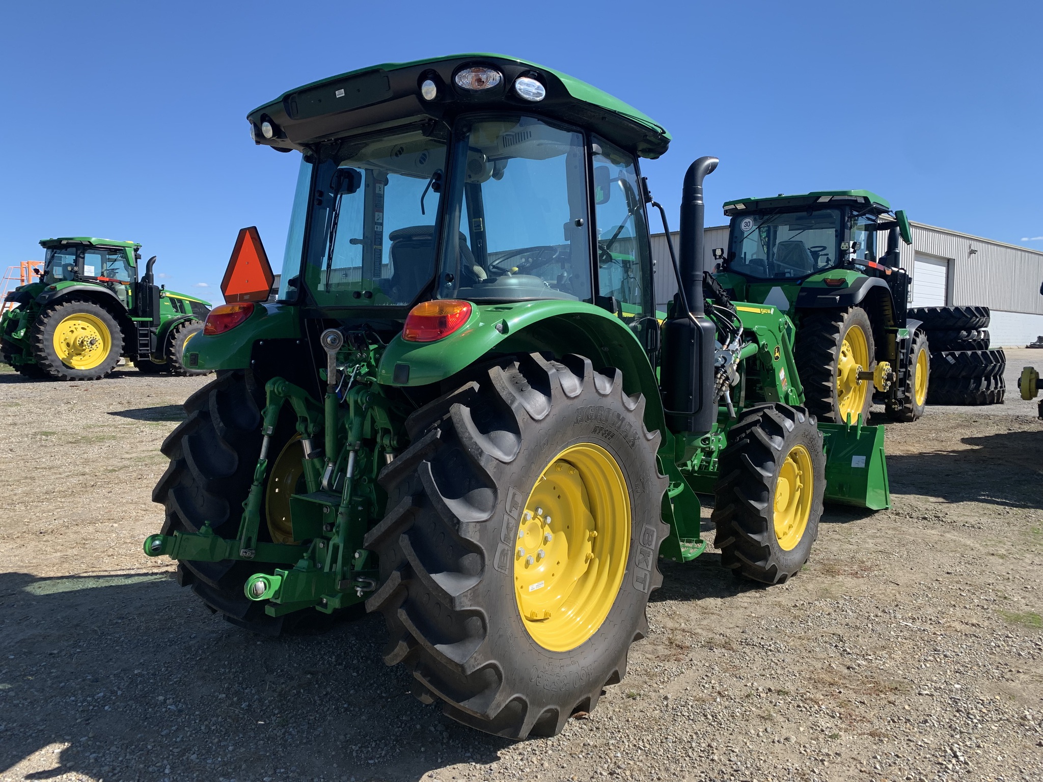 2024 John Deere 5120M Image 3