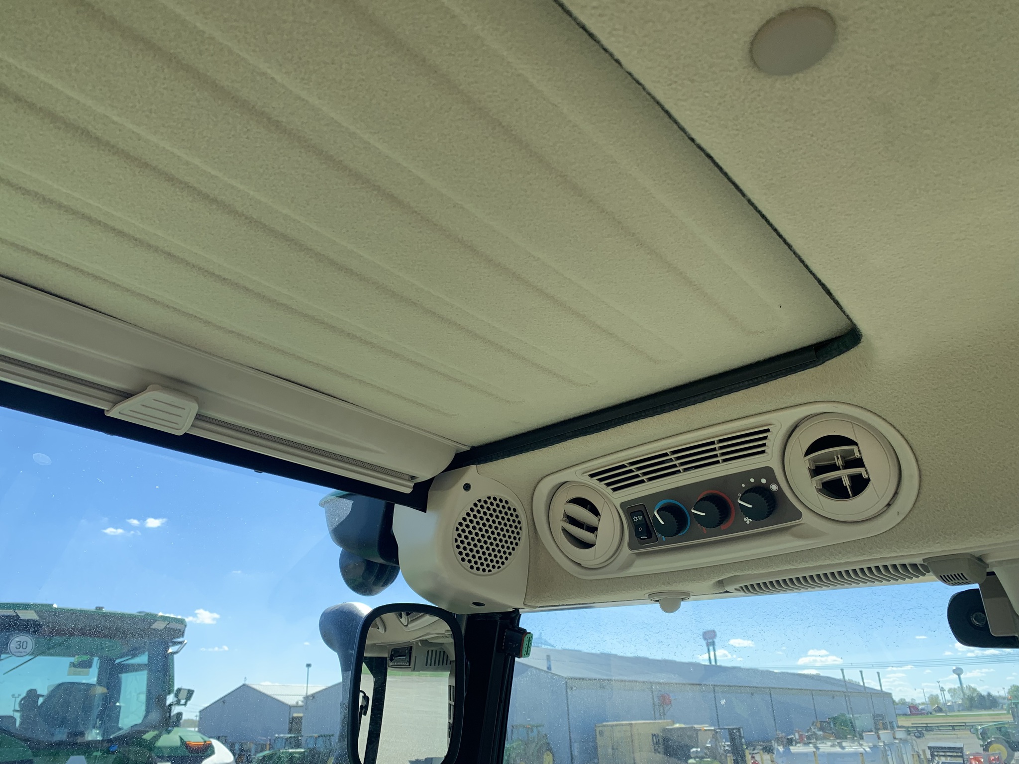 2024 John Deere 5120M Image 10