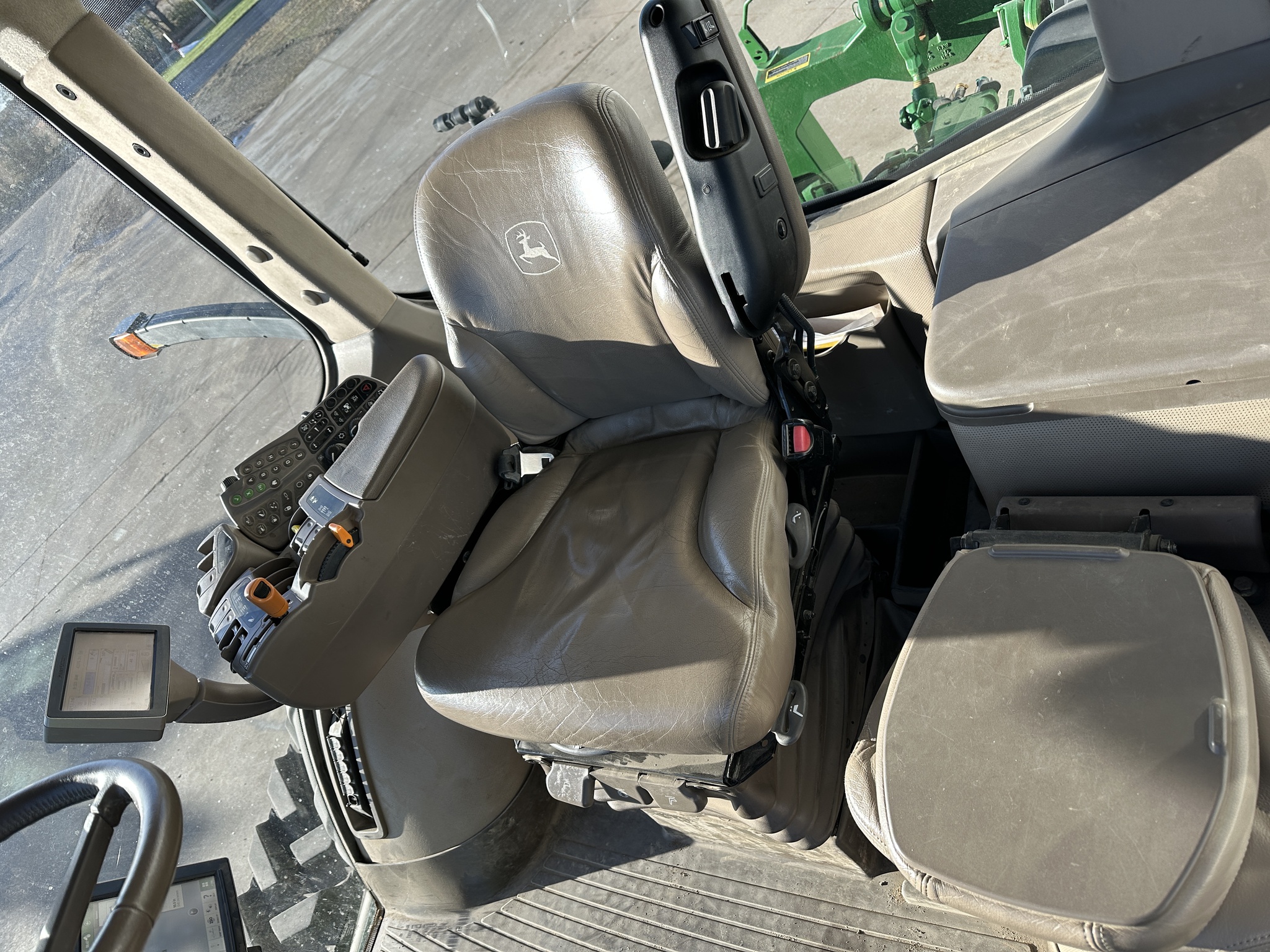 2012 John Deere 8360RT Image 9