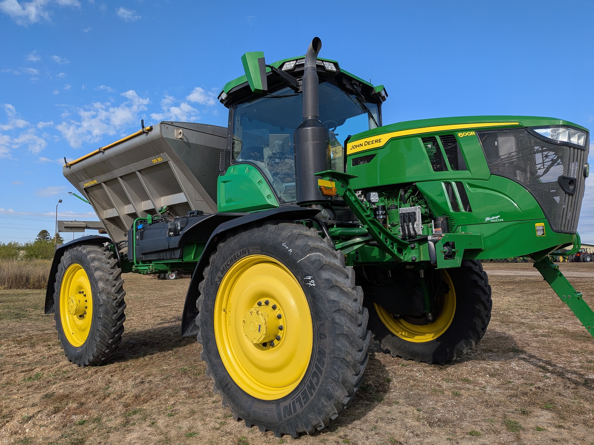 2023 John Deere 600R at Heritage Tractor in Roanoke, IL