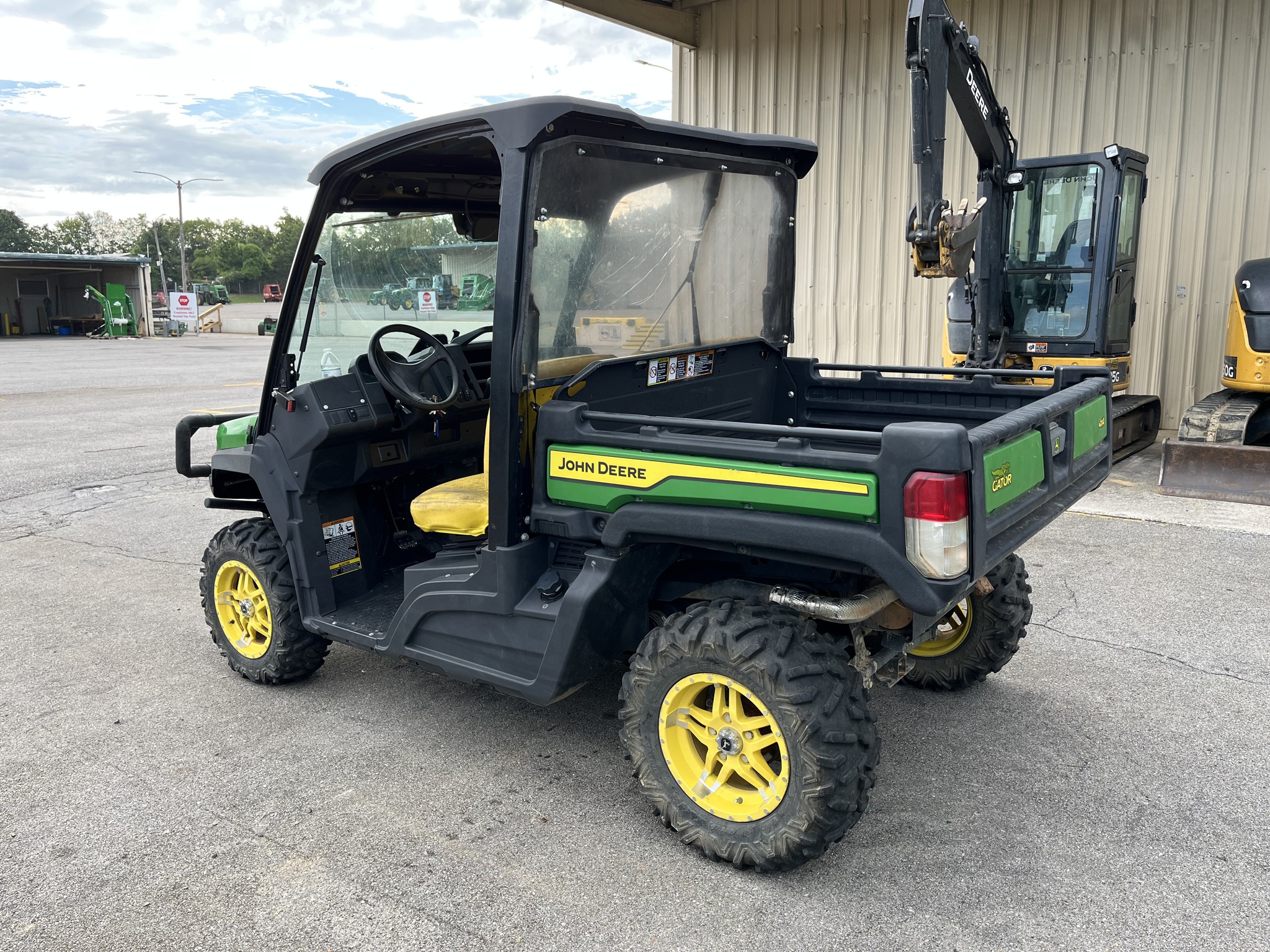 2021 John Deere XUV 835M Image 6