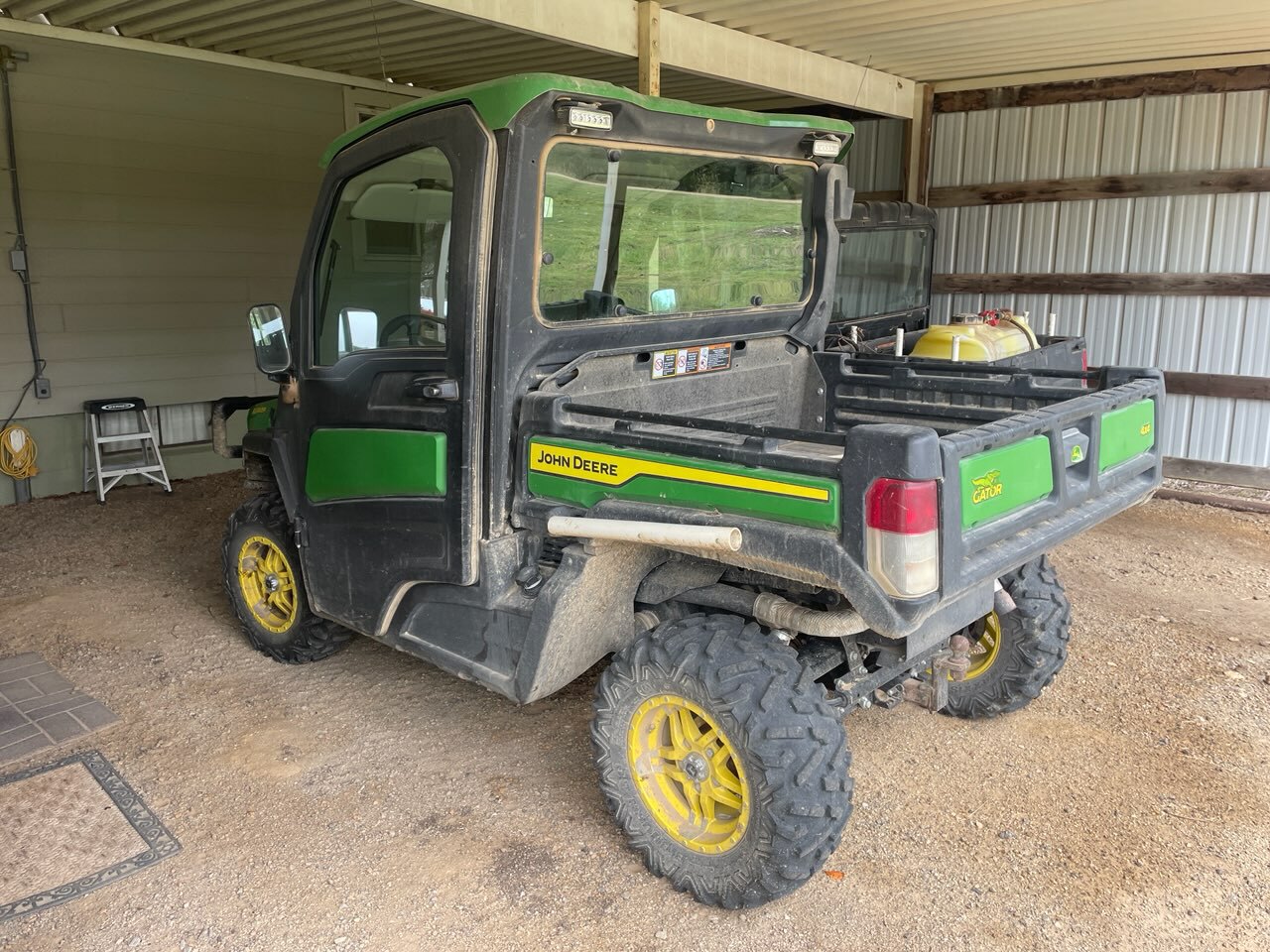 2021 John Deere XUV 835R Image 1