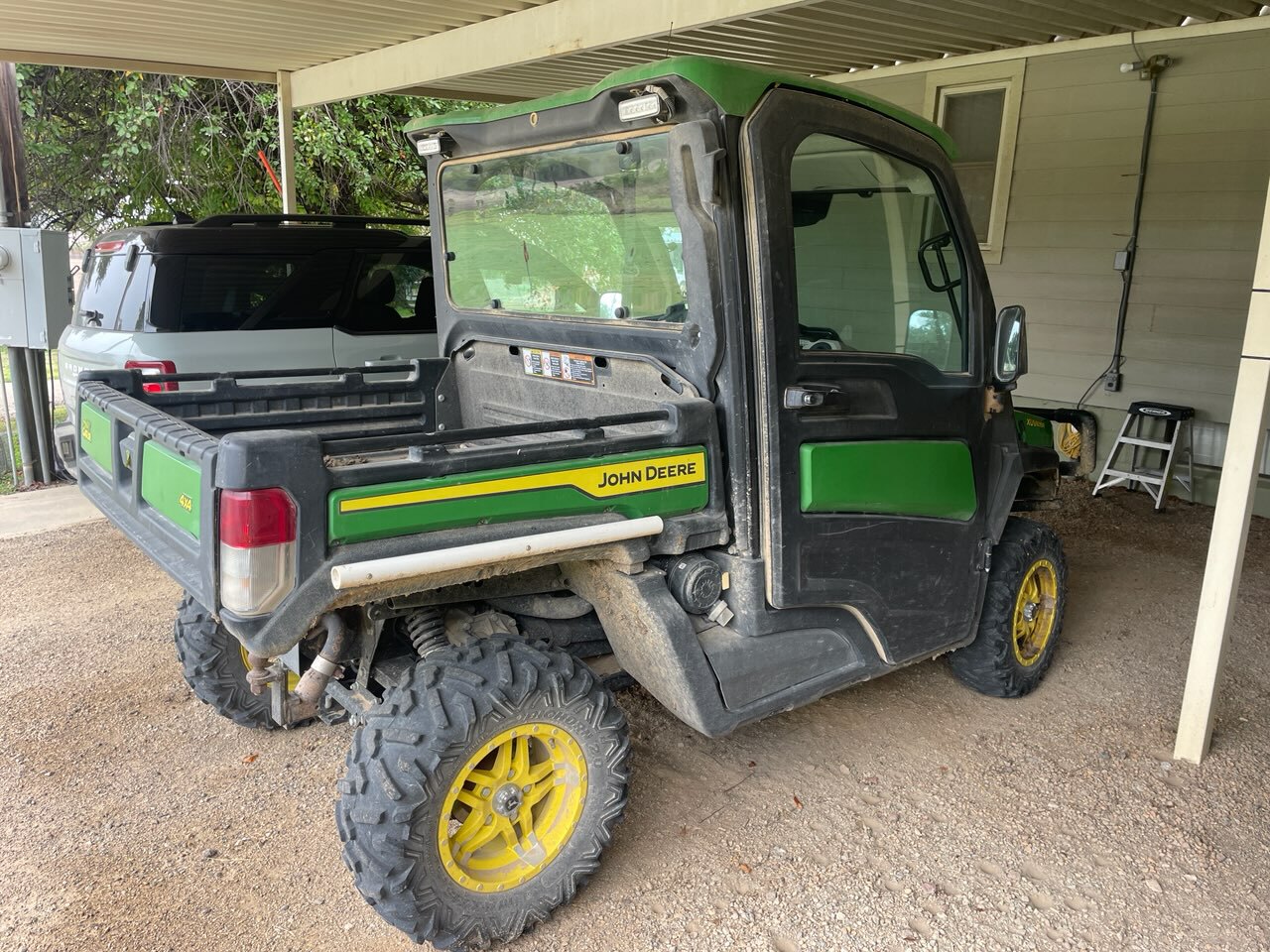 2021 John Deere XUV 835R Image 8