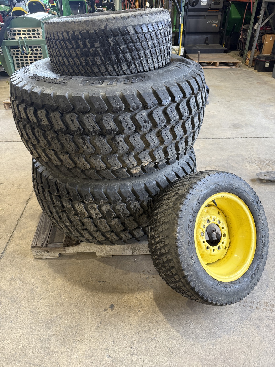 John Deere 44x18.00-20 LVB25000 Image 2