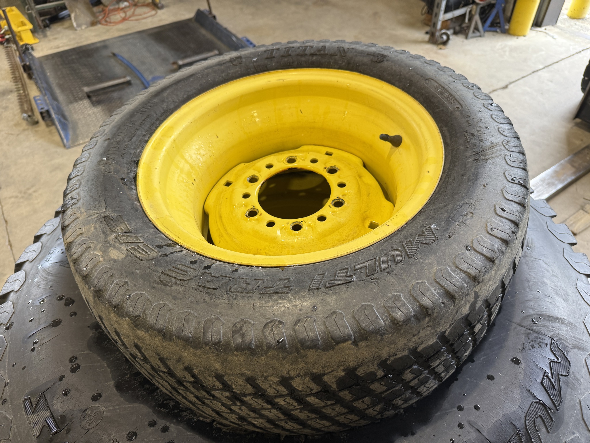 John Deere 44x18.00-20 LVB25000 Image 3