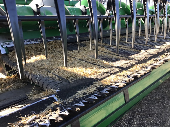 Used 2023 John Deere HD45R Combine Platforms at Horizon Ag & Turf in Lloydminster, AB - Photo21