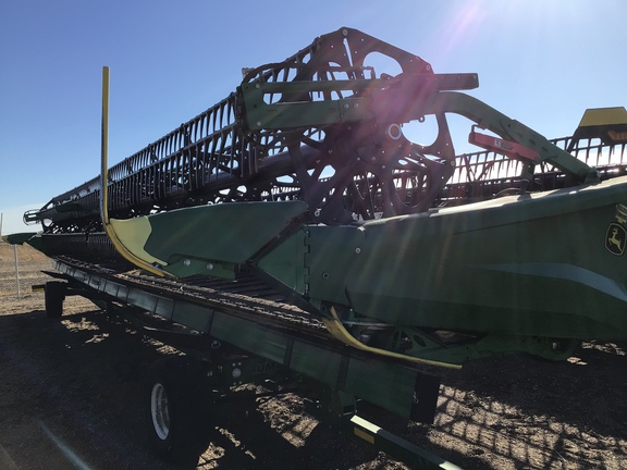 Used 2023 John Deere HD45R Combine Platforms at Horizon Ag & Turf in Lloydminster, AB - Photo27