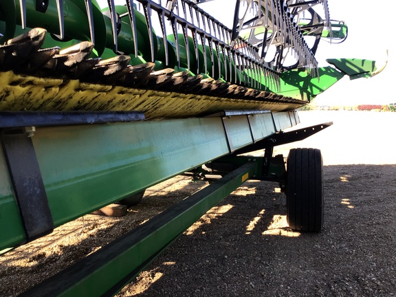 Used 2023 John Deere HD45R Combine Platforms at Horizon Ag & Turf in Lloydminster, AB - Photo28