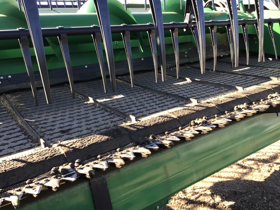 Used 2023 John Deere HD45R Combine Platforms at Horizon Ag & Turf in Lloydminster, AB - Photo30