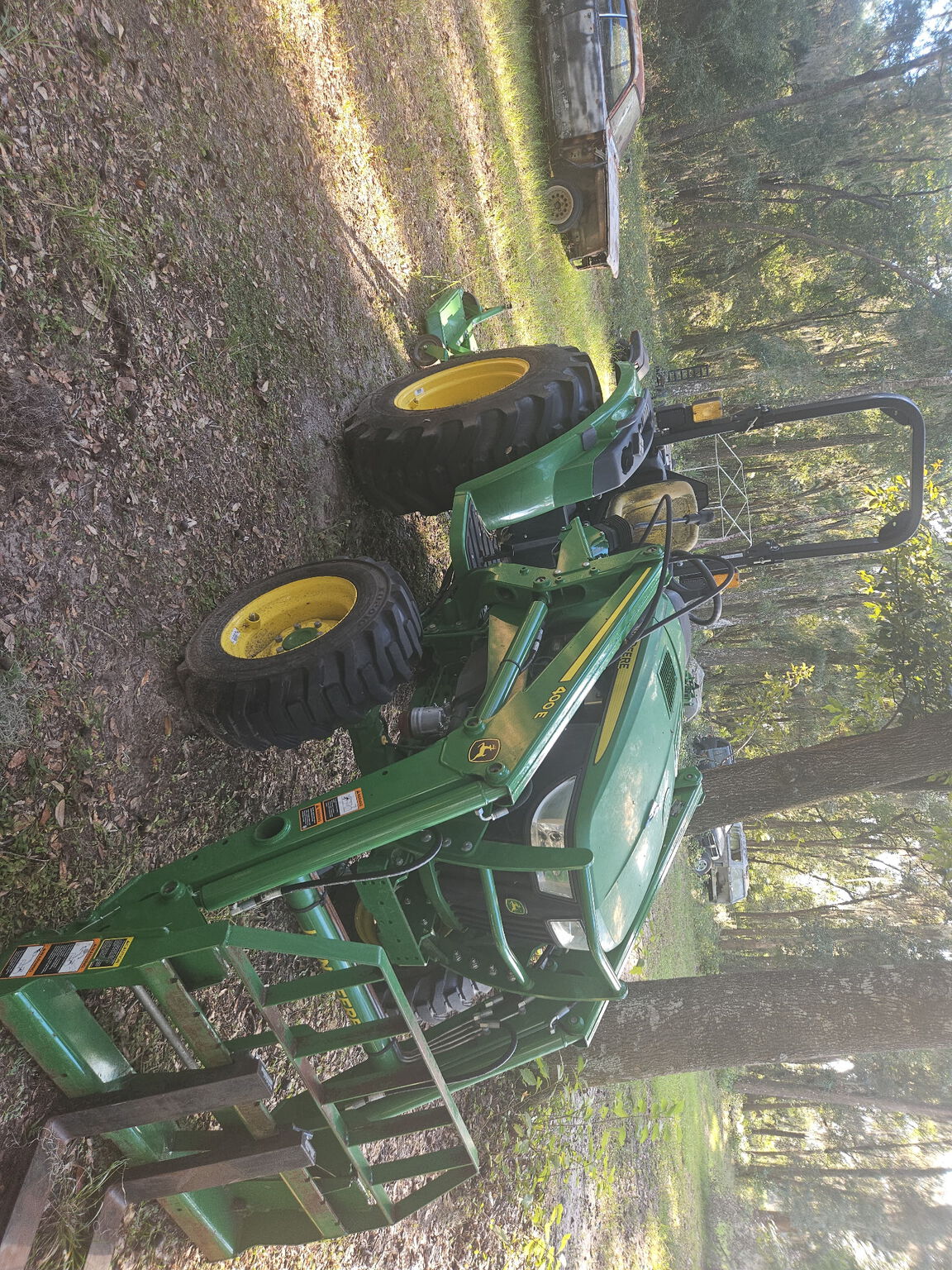 2022 John Deere 4044M Image 2