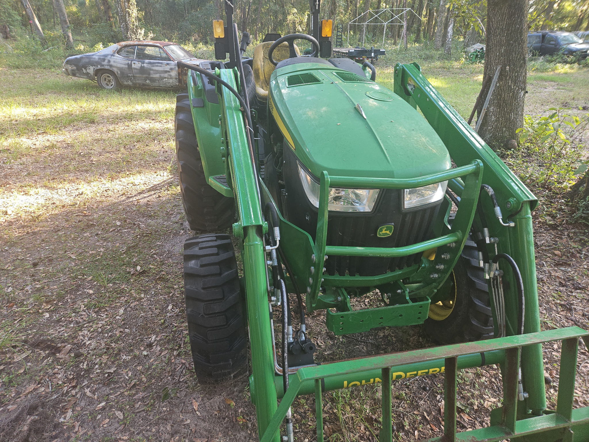 2022 John Deere 4044M Image 5