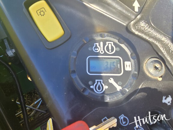 Photo of 2025 John Deere Z930M
