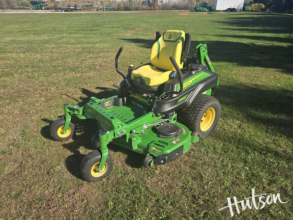 Photo of 2025 John Deere Z930M