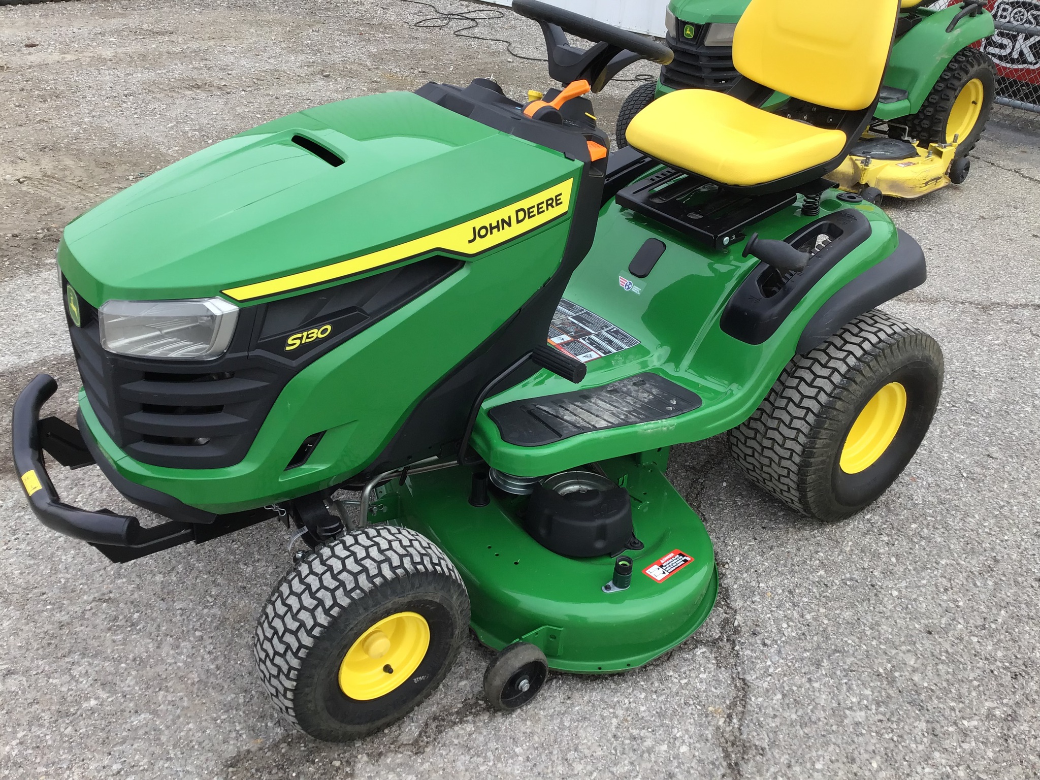 2024 John Deere S130 Image 3