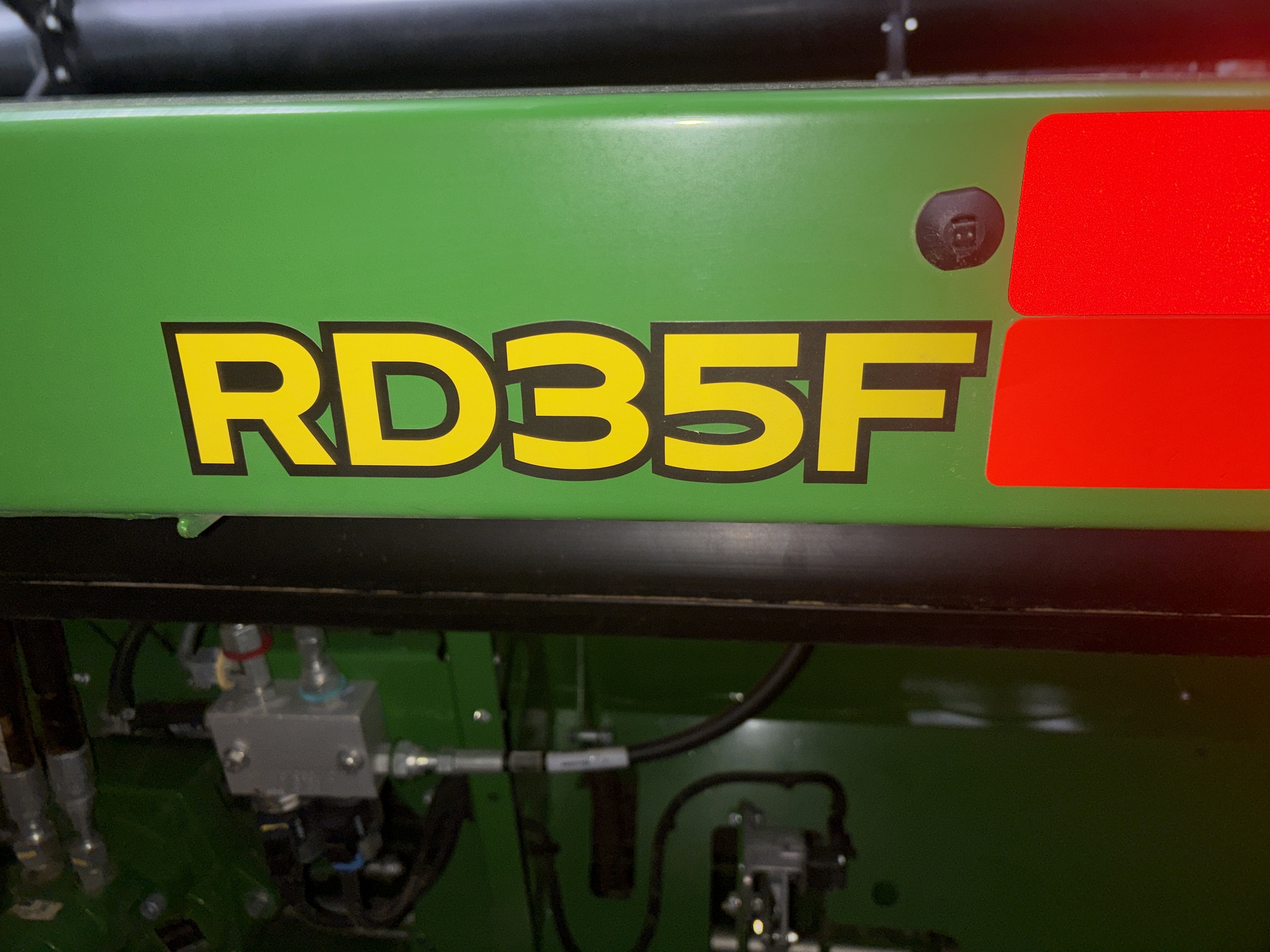 Used 2022 John Deere RD35F Combine Platforms at Koenig Equipment in Greenville, OH - PhotoXL3