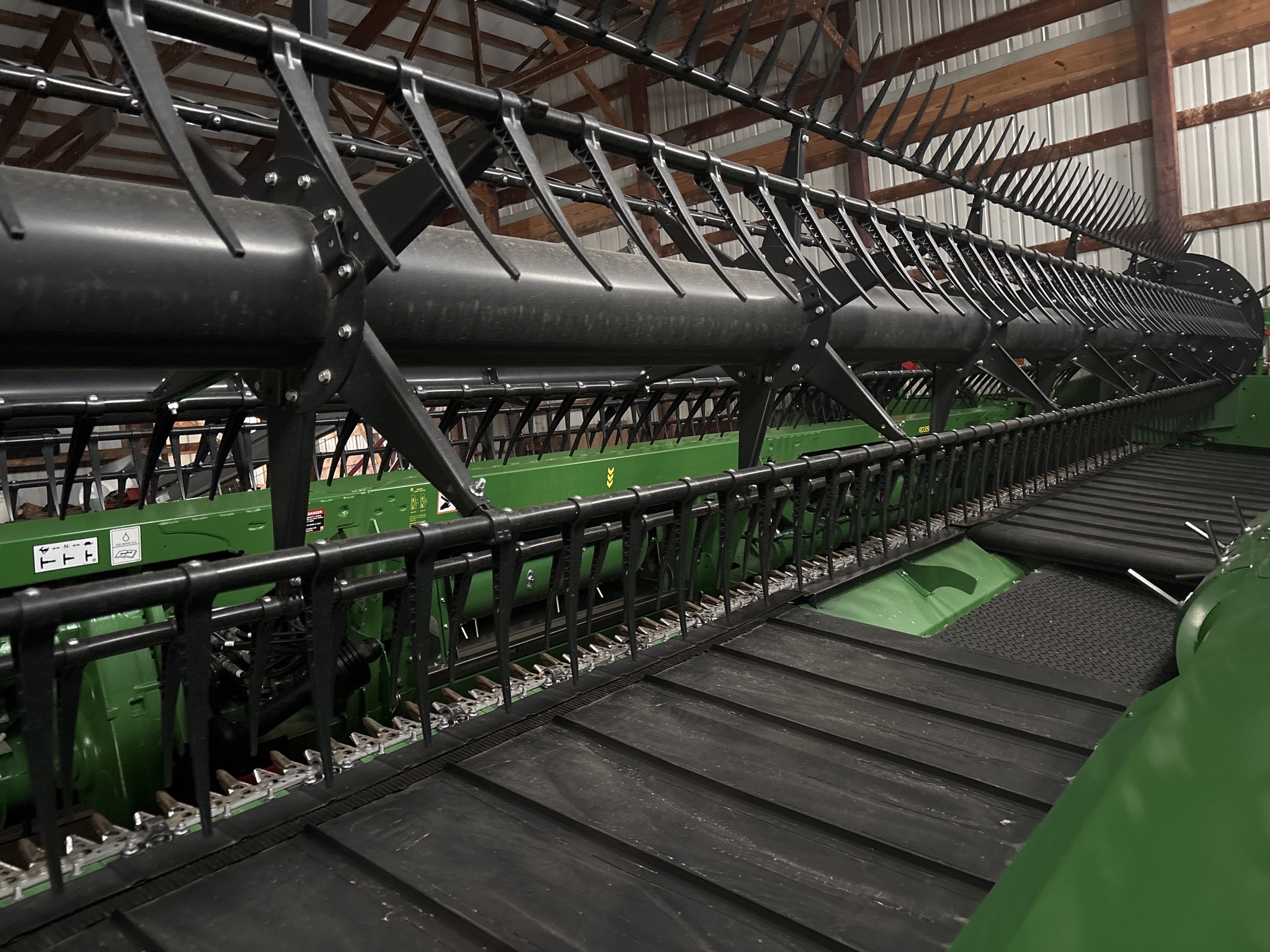 Used 2022 John Deere RD35F Combine Platforms at Koenig Equipment in Greenville, OH - PhotoXL12