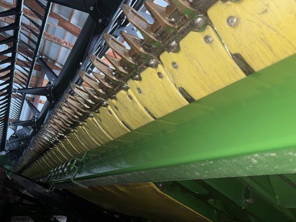 Used 2022 John Deere RD35F Combine Platforms at Koenig Equipment in Greenville, OH - Photo19
